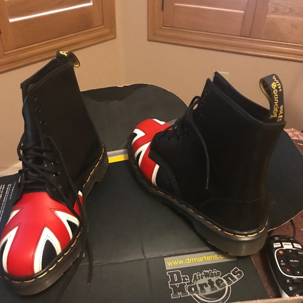 Union Jack doc martens.